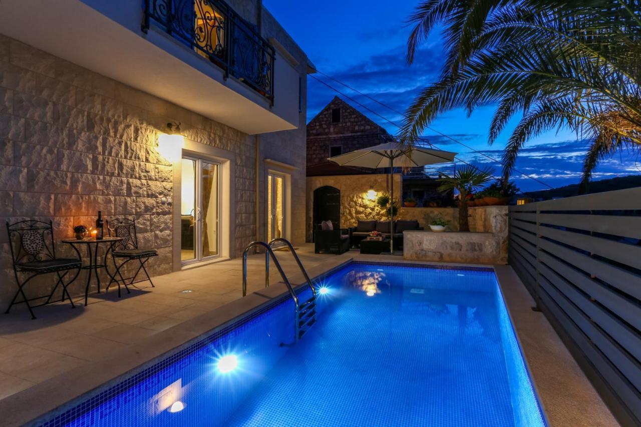 Villa Capitis In The Center Hvar Town Kültér fotó