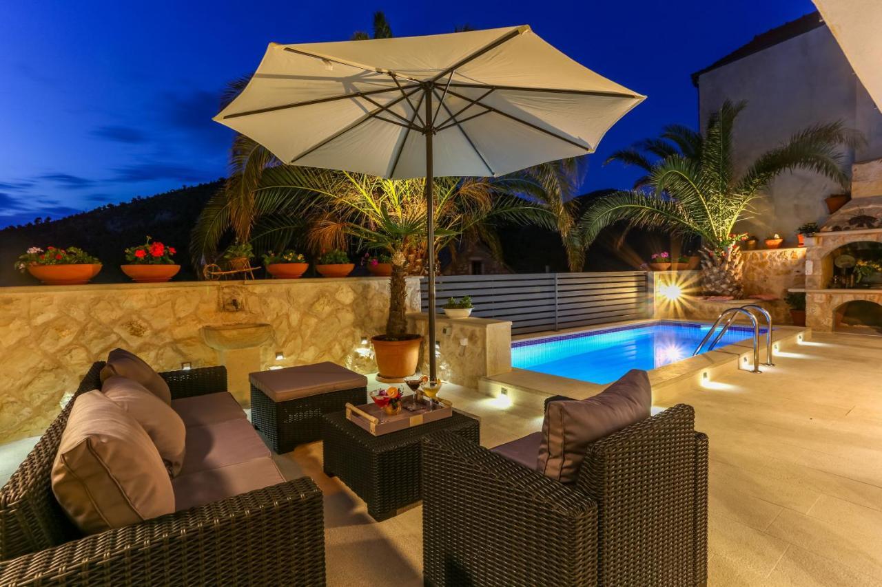 Villa Capitis In The Center Hvar Town Kültér fotó